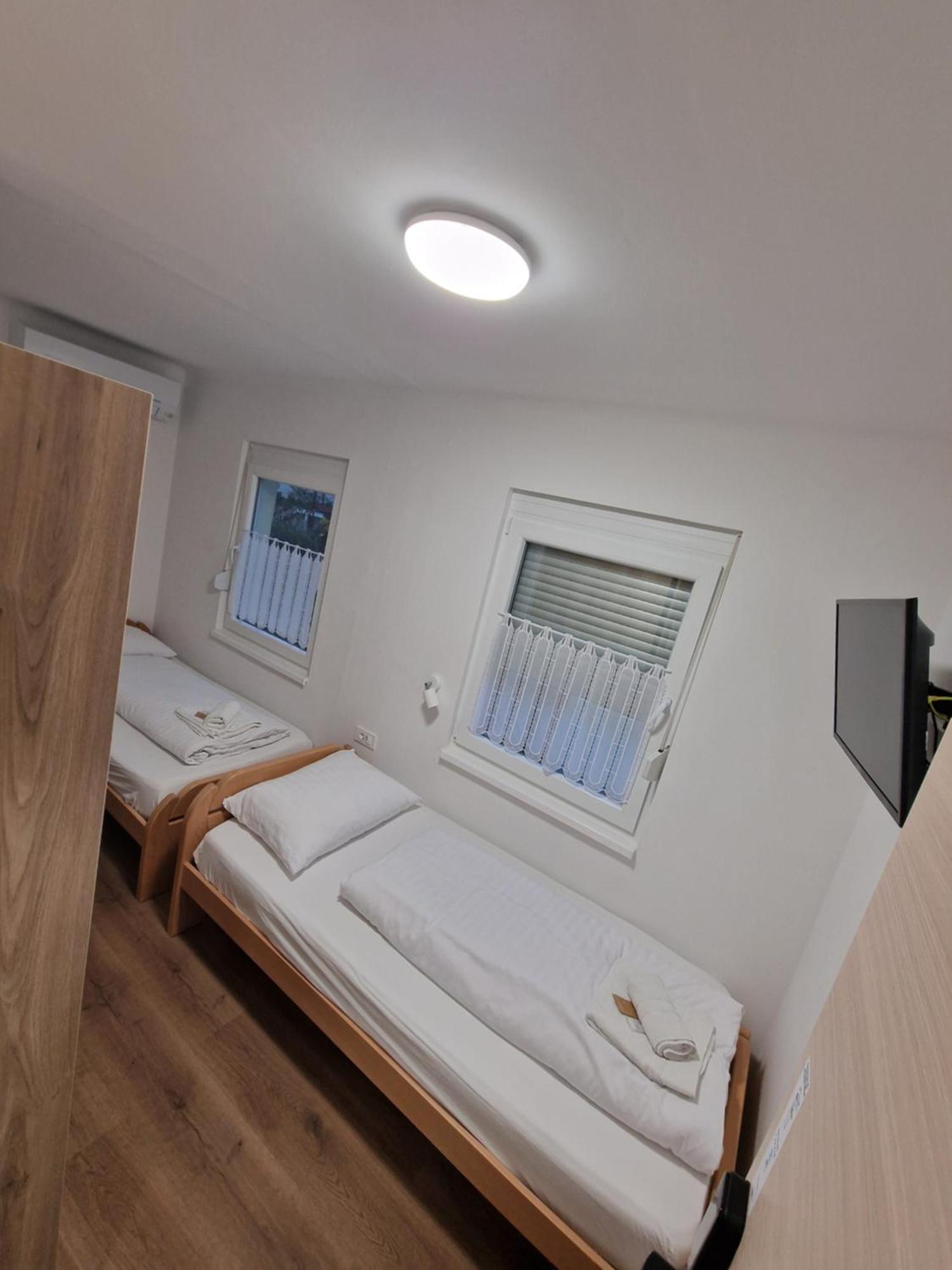 Pocitniski Dom Portoroz / Portoroz Holiday Home מראה חיצוני תמונה